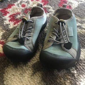 Children’s light blue Keen shoes size 10